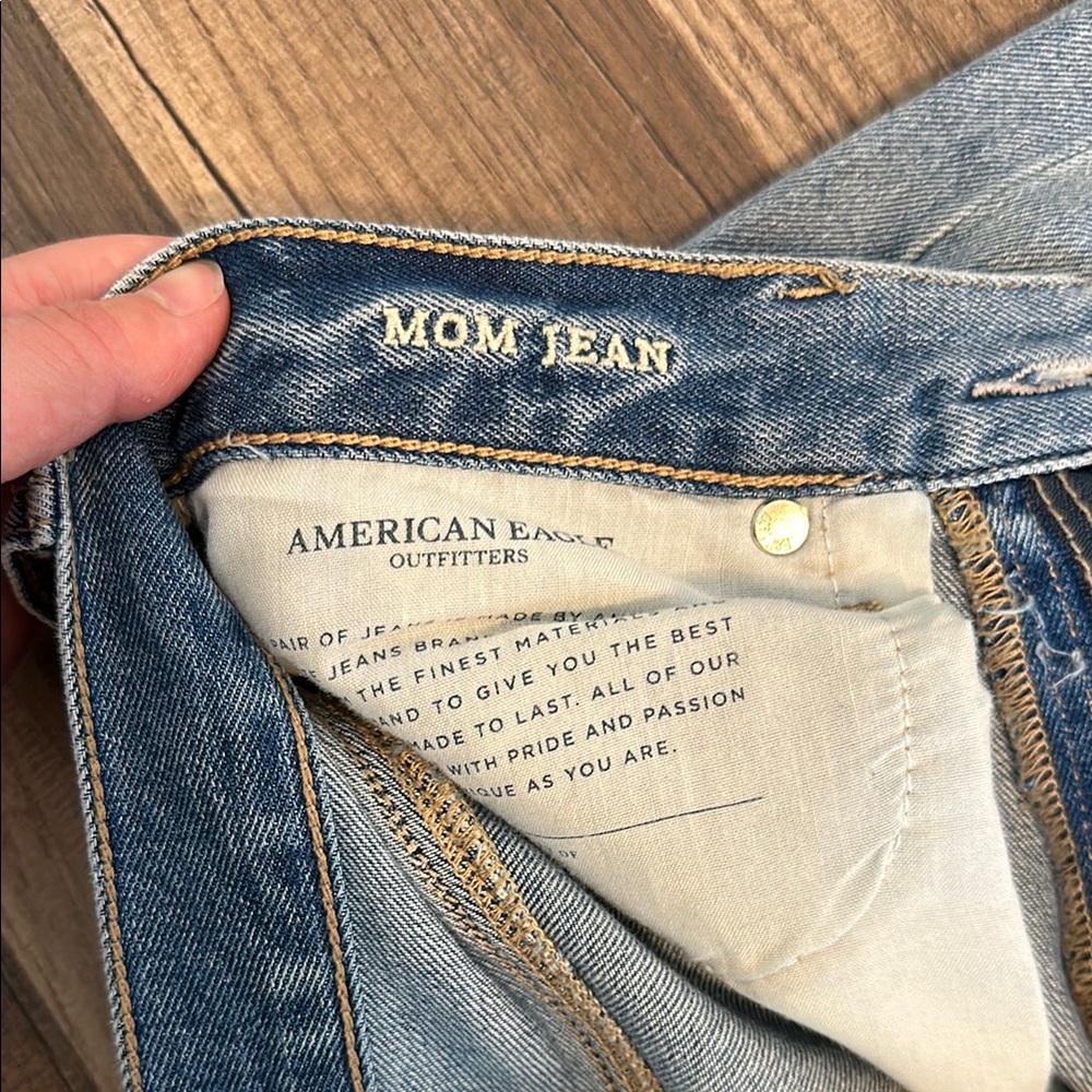 Blue Distressed Jeans - Picture 3 of 5